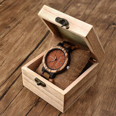 Wood Couple's European And American Style Calendar Watch - Show Gadgets