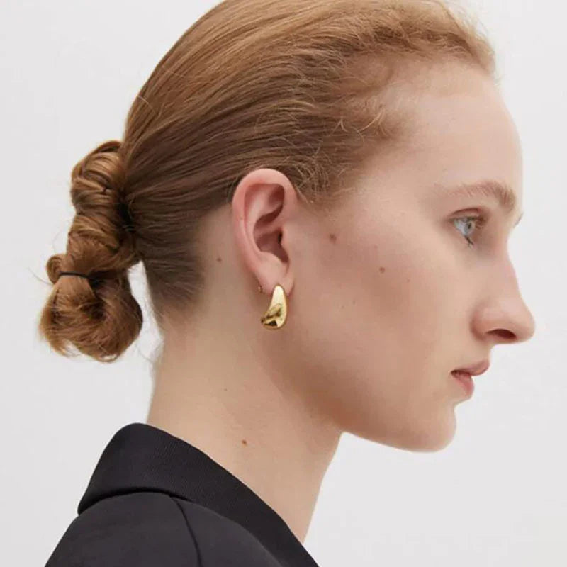 Metal Water Drop Earrings – Elegant Niche Luxury Design