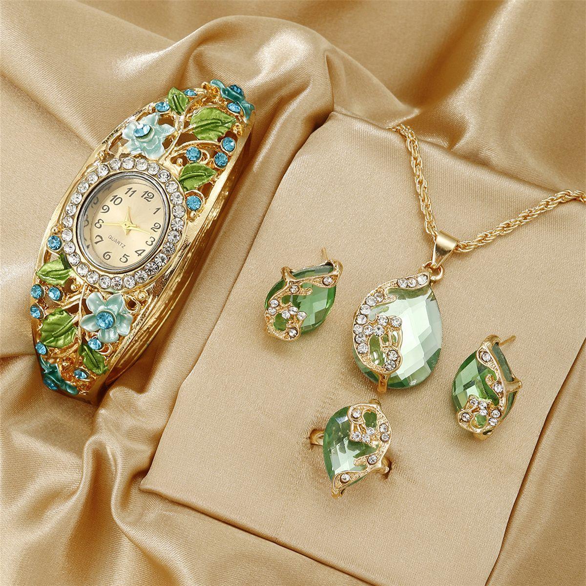 New Blue Vintage Court Style Elegant And Colorful Women's Wrist Watch - Show Gadgets