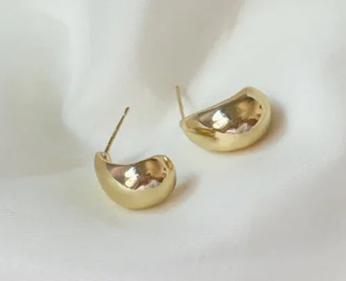 Metal Water Drop Earrings – Elegant Niche Luxury Design