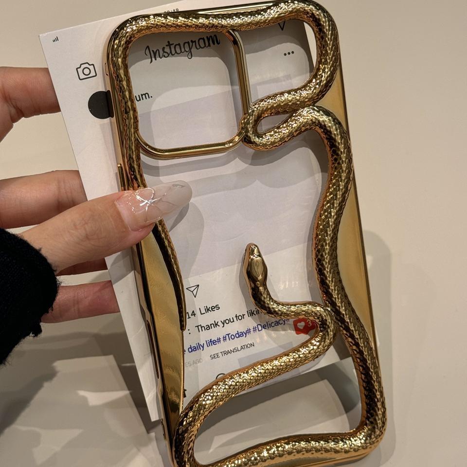 Creative Best - seller Hollow Snake Phone Case - Show Gadgets